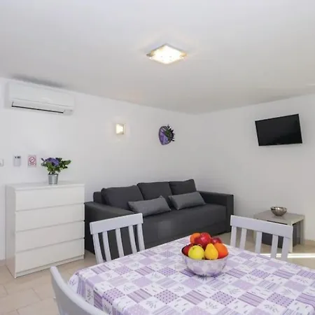 Anna Maria Appartement *